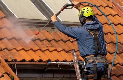 Démoussage et hydrofuge de toiture à la Haye-Aubrée